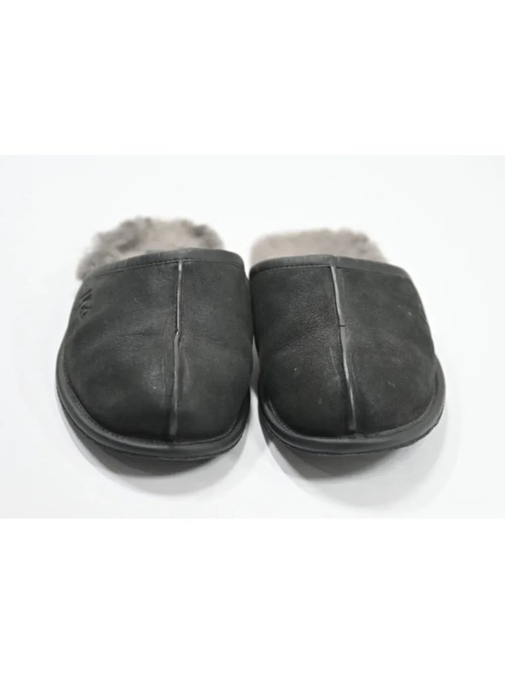 UGG Scuff Slip-On Slippers 1108192 in Black